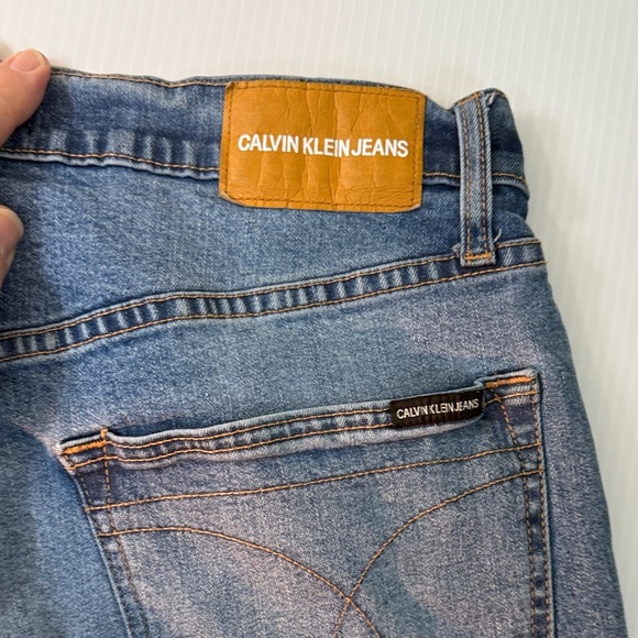 Calvin Klein Men's Light Blue Straight Jeans - Picture 4 of 9